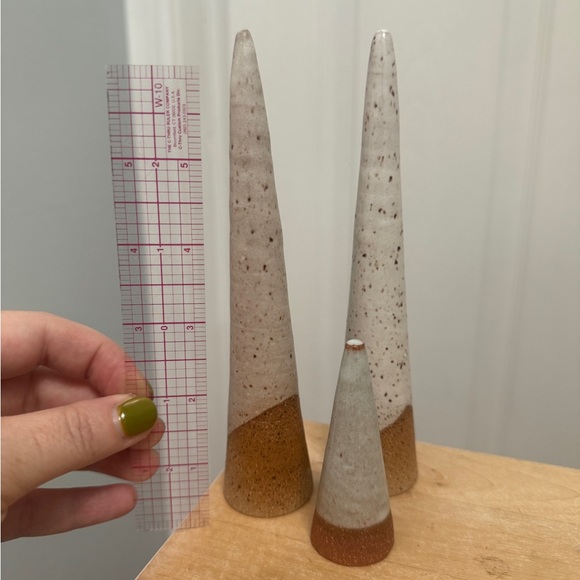 Speckled Ceramic Ring Cone Set - Picture 2 of 3